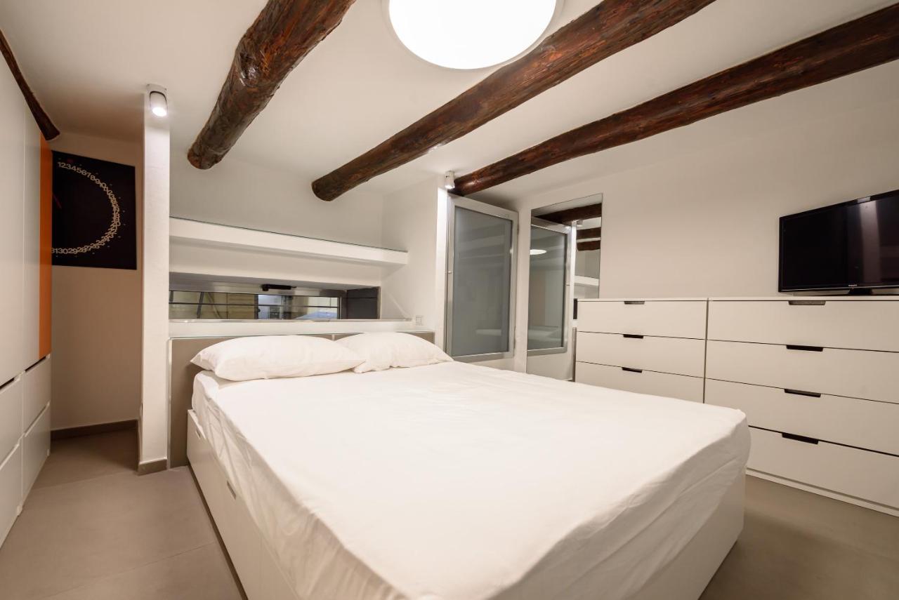 Riviera Di Chiaia 155 Apartment Наполи Екстериор снимка